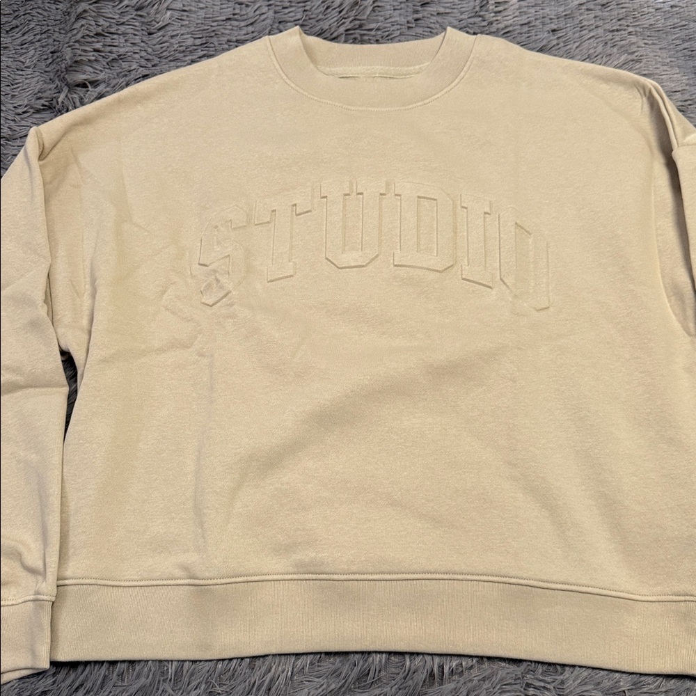 GAP Cream Studio Sweatshirt - Picture 7 of 7